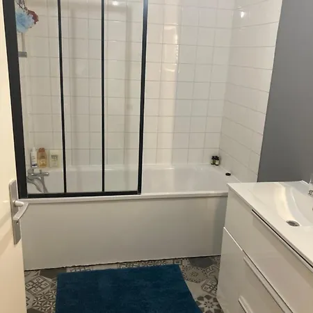 Welcome Home A Great Room To Rent Homestay Paris